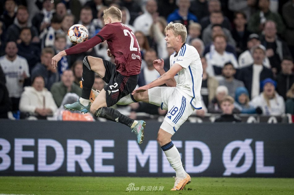 挥决定性作 挥决定性作